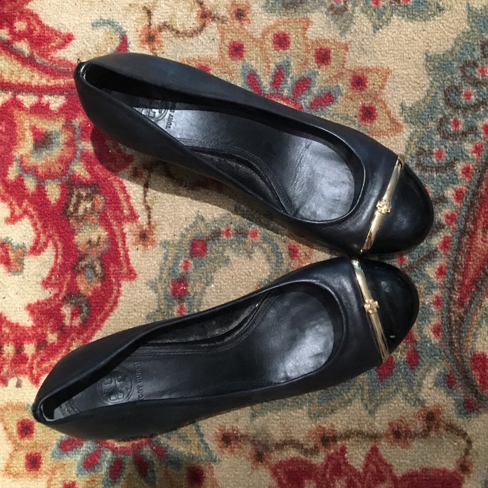 Tory Burch Black Leather Wedge Pumps Sz 11
